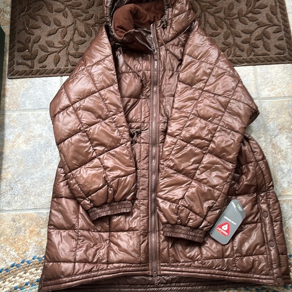 Free People Patricia Packable Puffer Poncho Size Large NWT - Picture 10 of 14